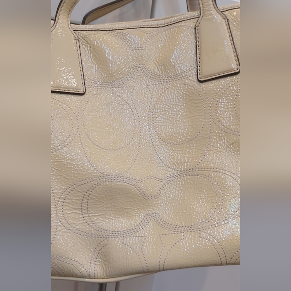 Coach patent leather carry-all - Picture 14 of 14